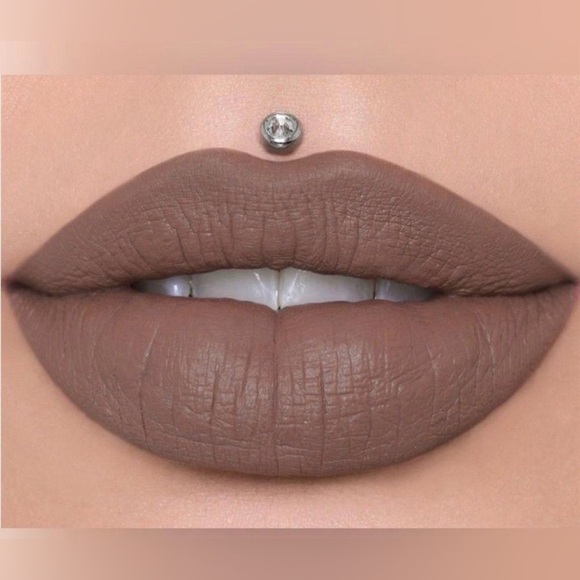 Jeffree Star Other - Jeffree Star Velour Liquid Lipstick- Tea Bag